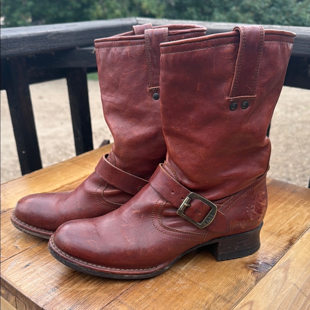 Frye Brown Combat Moto Boots Classic Leather Design